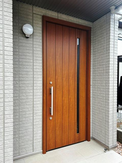 中町戸建の玄関|きれいな玄関です