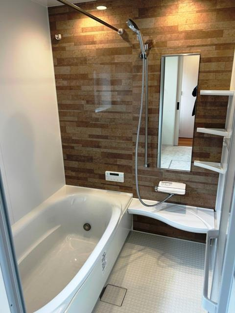 中町戸建の浴室|日々の疲れを癒すお風呂付です