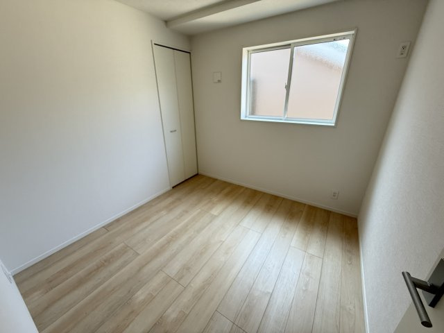 神戸市西区玉津町高津橋新築戸建２号棟の洋室