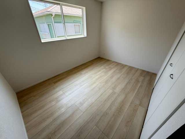 神戸市西区玉津町高津橋新築戸建２号棟の洋室