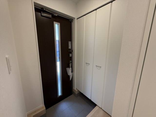 神戸市西区玉津町高津橋新築戸建２号棟の玄関