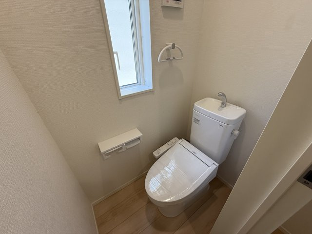 神戸市西区玉津町高津橋新築戸建２号棟のトイレ
