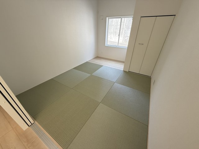 神戸市西区玉津町高津橋新築戸建２号棟の和室