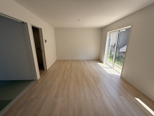 神戸市西区玉津町高津橋新築戸建２号棟の居間・リビング