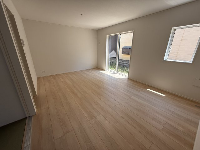 神戸市西区玉津町高津橋新築戸建２号棟の居間・リビング