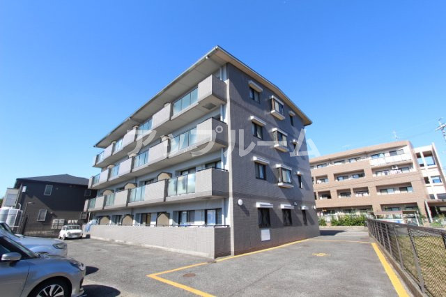 ラ・メゾンファミーユの外観|外観もきれいです