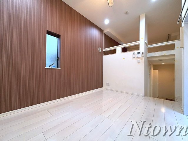 【居間・リビング】 | ESPACIO今池 | こちらの居間で趣味の時間をお楽しみください