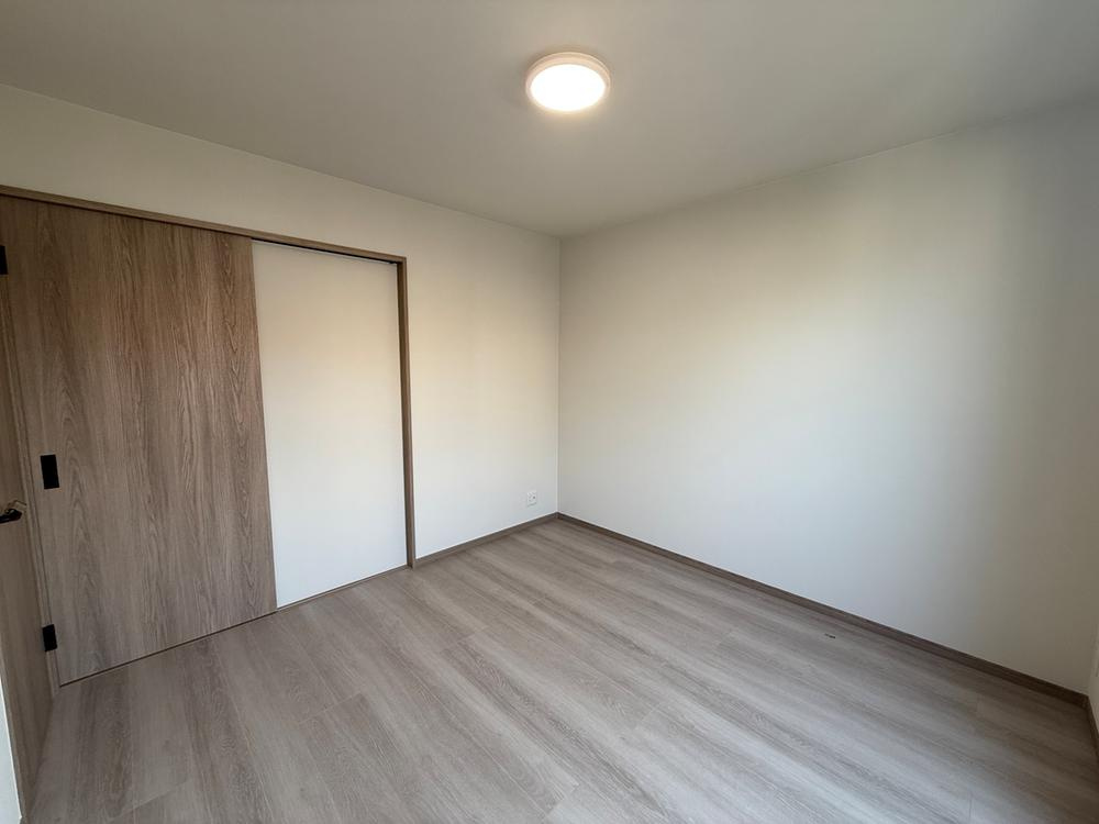 【新築戸建】長岡京市粟生梶ヶ前「長岡天神駅」3LDKの洋室