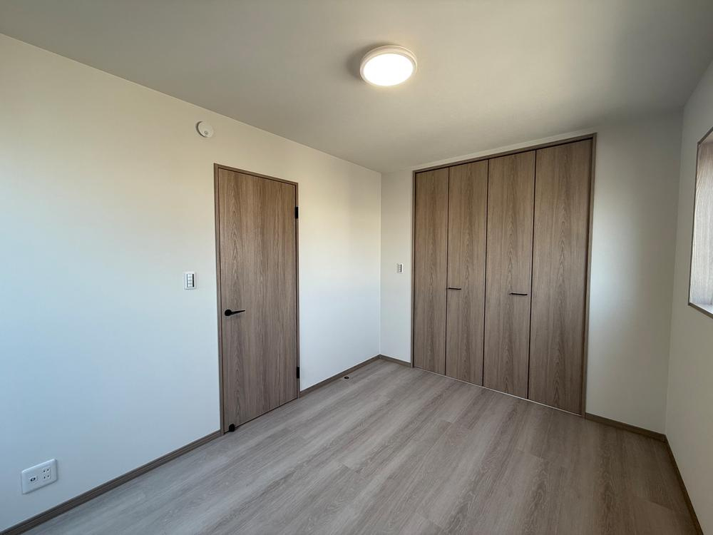 【新築戸建】長岡京市粟生梶ヶ前「長岡天神駅」3LDKの洋室