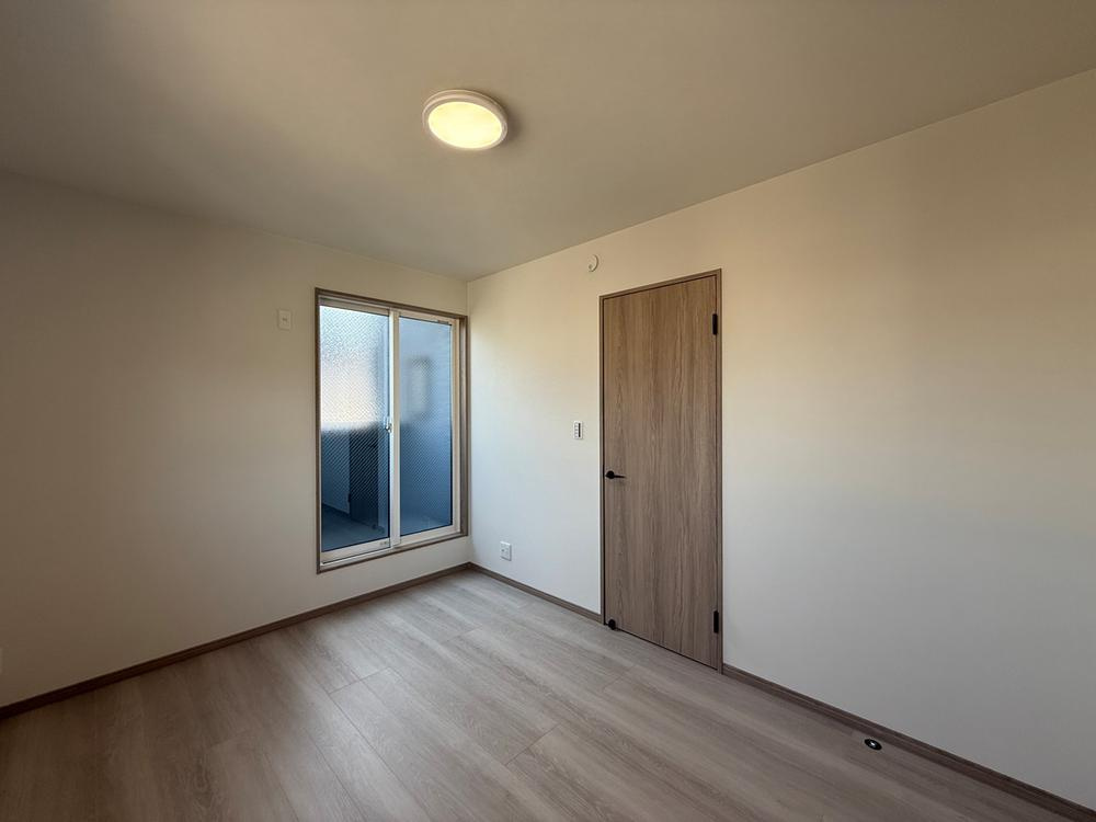 【新築戸建】長岡京市粟生梶ヶ前「長岡天神駅」3LDKの洋室