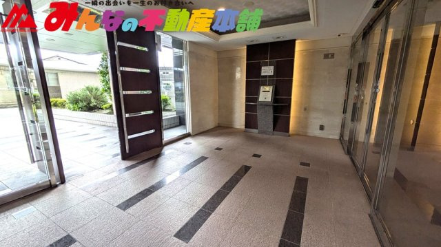 エバーライフ久留米南ウエストコートのエントランス