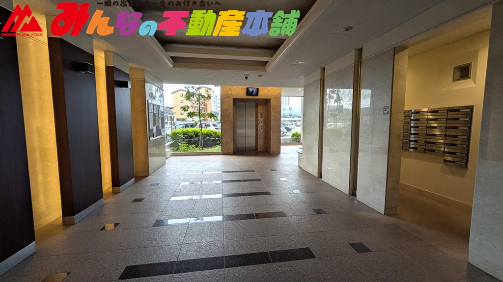 エバーライフ久留米南ウエストコートのエントランス