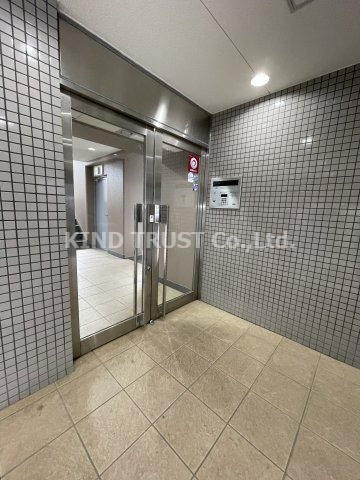 おおきに北梅田サニーアパートメントのロビー|建物の内部です