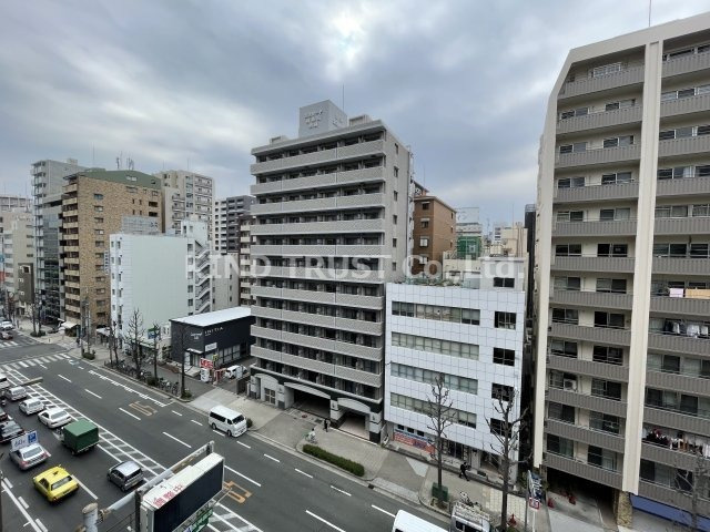 大阪謄写館ビルの展望