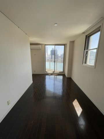 エスティメゾン西天満の居間・リビング