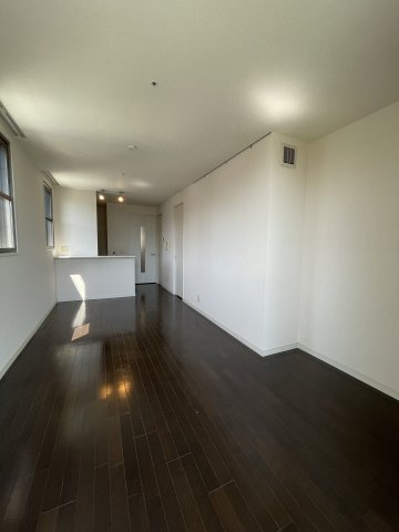 エスティメゾン西天満の居間・リビング