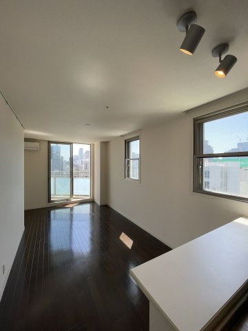 エスティメゾン西天満の居間・リビング