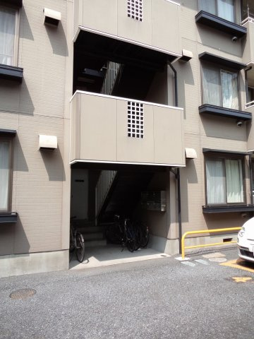 アビタシオンやよいのエントランス