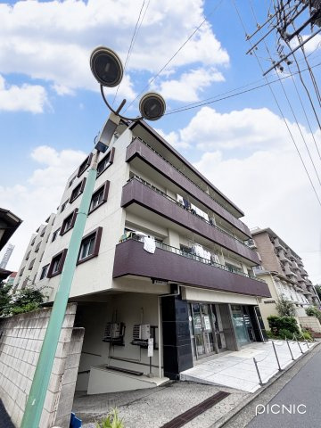 三鷹コーポラスの外観