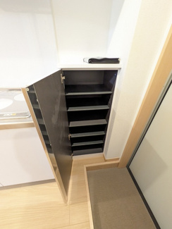 シューズボックス