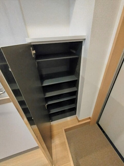 シューズボックス