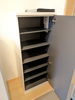 シューズボックス