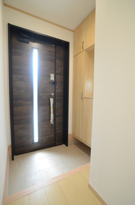 【玄関】 | 綾瀬市深谷中1丁目　新築戸建て　全3棟【仲介手数料無料】