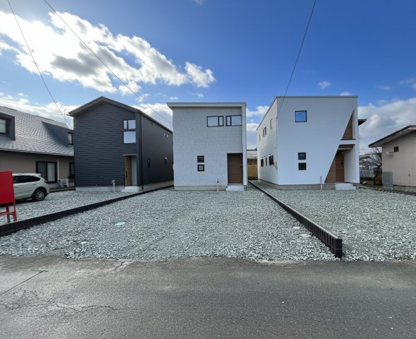 仲介手数料不要！東根市神町東三丁目B棟の駐車場