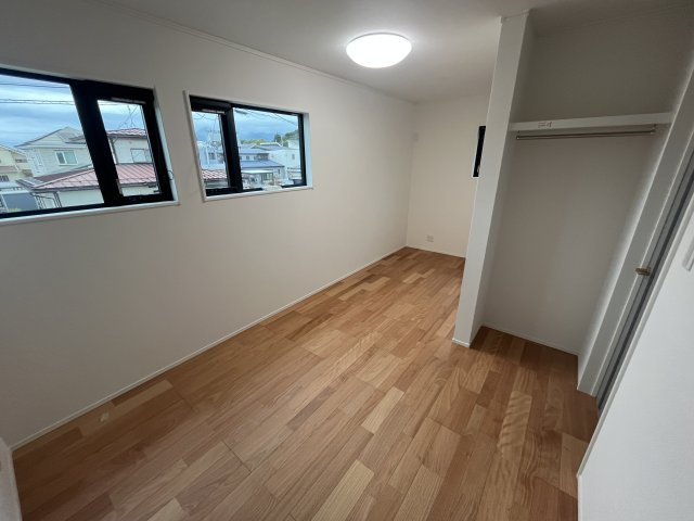 仲介手数料不要！東根市神町東三丁目B棟の寝室|寝室：別アングル