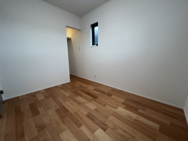 仲介手数料不要！東根市神町東三丁目B棟の洋室|洋室③：別アングル