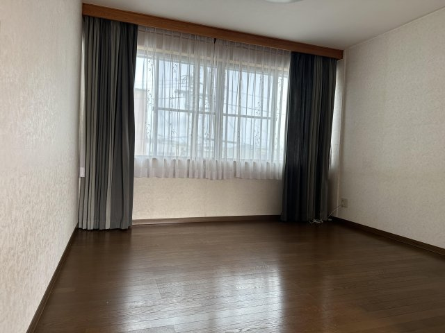 【洋室】 | 高知市高須３丁目 | ３階