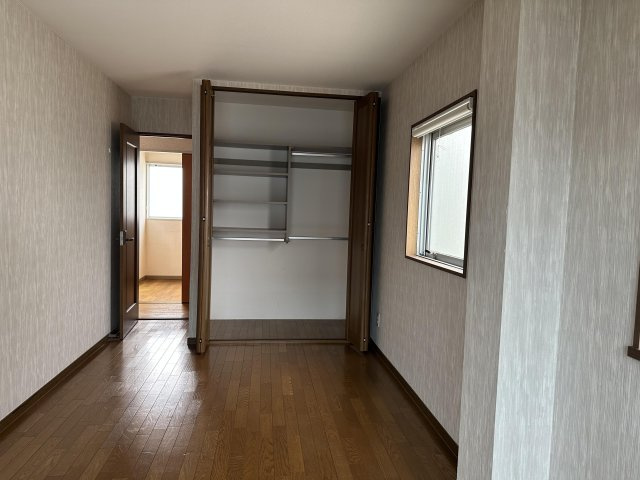 【洋室】 | 高知市高須３丁目 | ３階