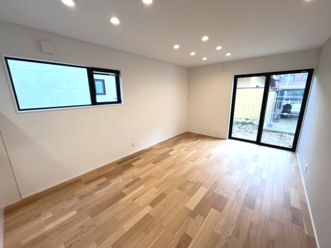 仲介手数料不要！東根市神町東三丁目C棟の居間・リビング