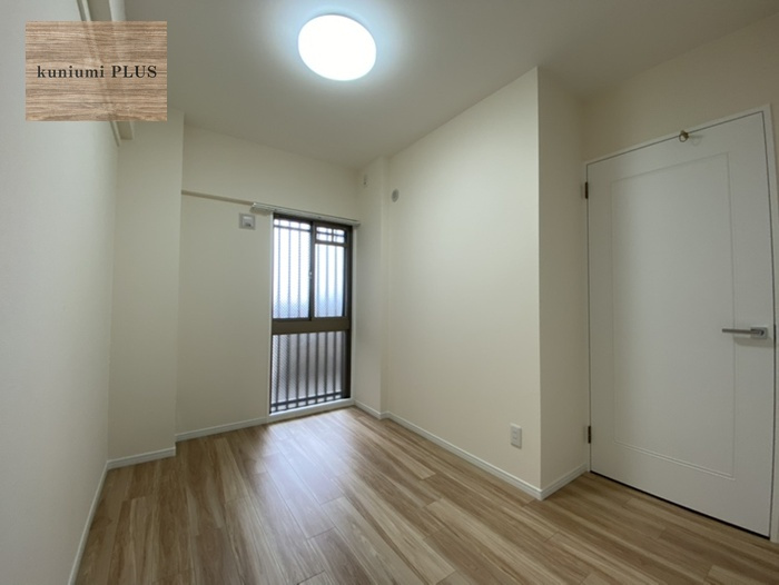 ローレルコート都島・高倉の洋室