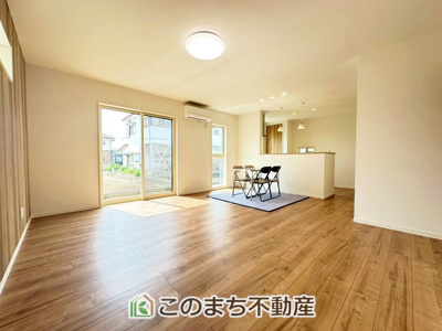 【居間・リビング】 | ワイウッドコート宇都宮市兵庫塚第1期　2号棟 | 