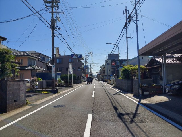 【前面道路含む現地写真】の画像