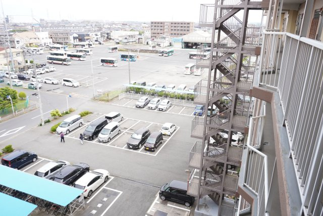 北越谷スカイハイツ1号棟の展望