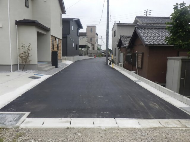 愛知県半田市亀崎月見町 売土地【全3区画】の周辺