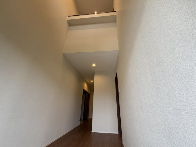 神戸市西区宮下３丁目戸建の玄関