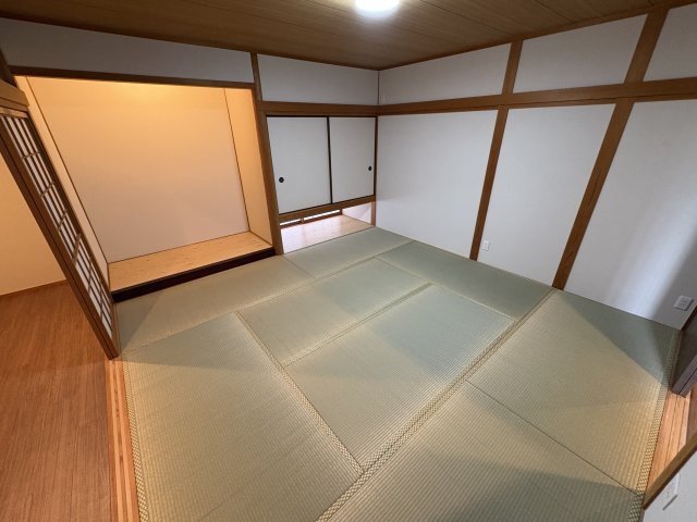 神戸市西区宮下３丁目戸建の和室