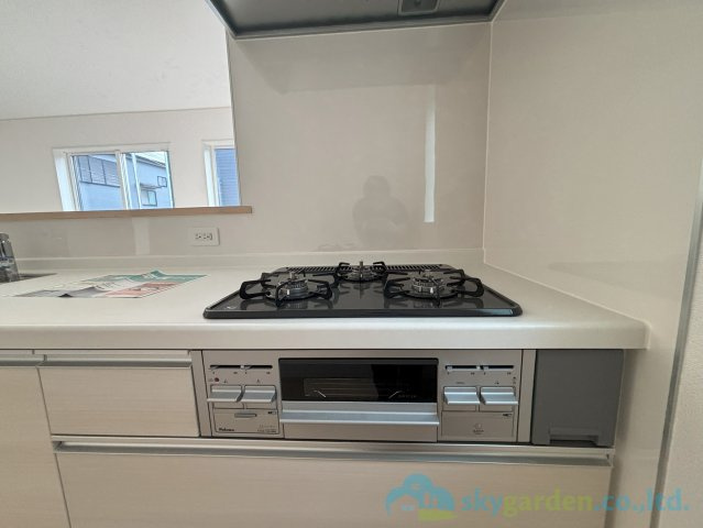 秦野市曽屋第27　新築戸建　全3棟2号棟のキッチン