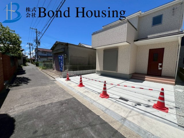 BELS取得物件　上池　新築３区画　2号棟の前面道路含む現地写真