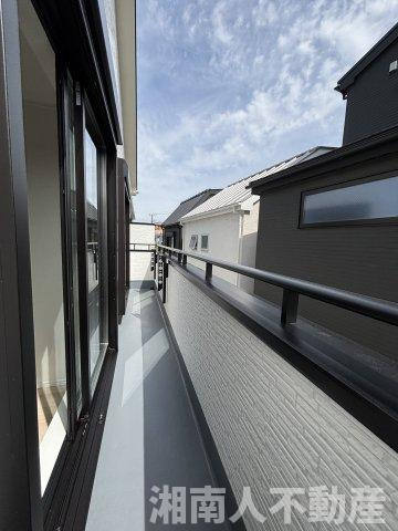 茅ヶ崎市松が丘１丁目新築戸建てのバルコニー|広々としたバルコニーです