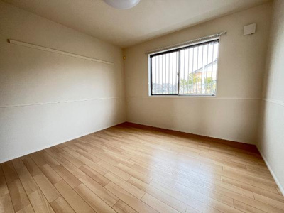 【寝室】 | Maison Iris Chou Chou(メゾンアイリスシュシュ） | 寝室