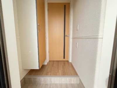 【玄関】 | Maison Iris Chou Chou(メゾンアイリスシュシュ） | 玄関