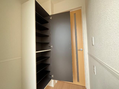 【収納】 | Maison Iris Chou Chou(メゾンアイリスシュシュ） | 下駄箱