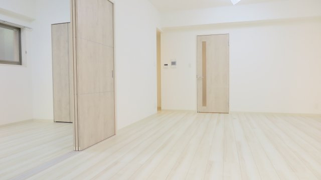 ショウエイ靱の内装