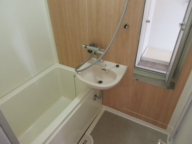 サンプレタ大畑の浴室