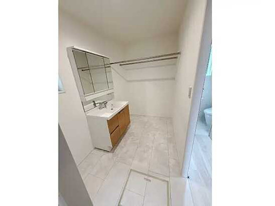 【独立洗面台】