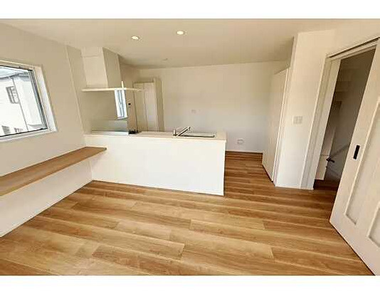 【居間・リビング】